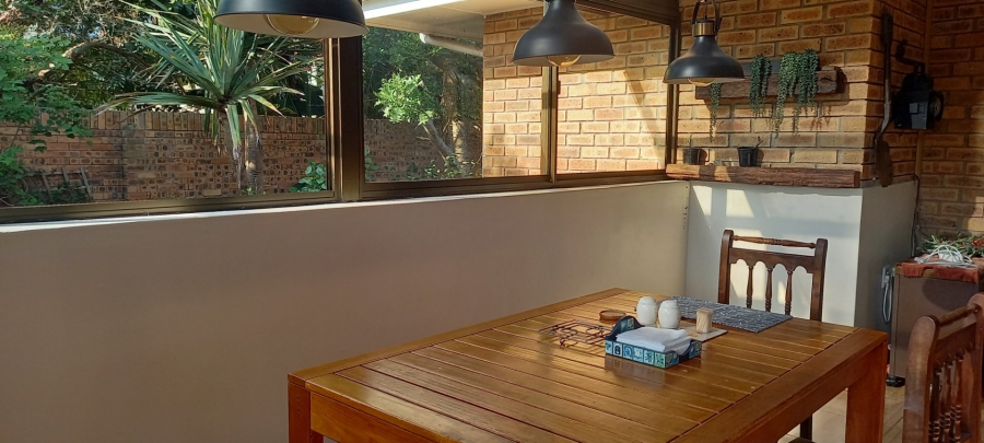 4 Bedroom Property for Sale in Outeniqua Strand Western Cape